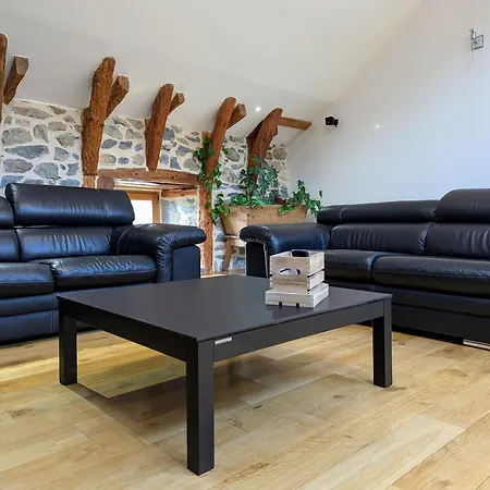 D'exception Avec Spa, Jardin Paysage Et Equipements De Gamme A Blanlhac - Fr-1-582-201 * Rosieres (Haute-Loire)