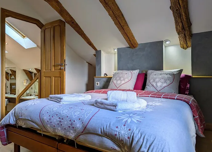 D'exception Avec Spa, Jardin Paysage Et Equipements De Gamme A Blanlhac - Fr-1-582-201 * Rosieres (Haute-Loire)