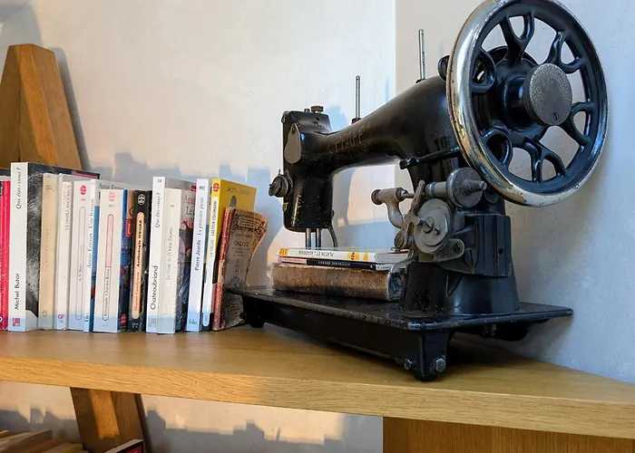 Holiday home D'exception Avec Spa, Jardin Paysage Et Equipements De Gamme A Blanlhac - Fr-1-582-201